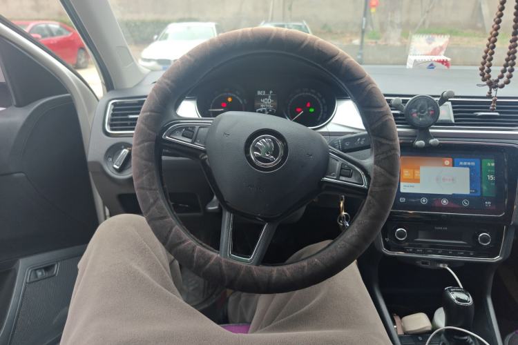 Used Skoda Rapid 2020 1.5L Automatic Comfort Edition
