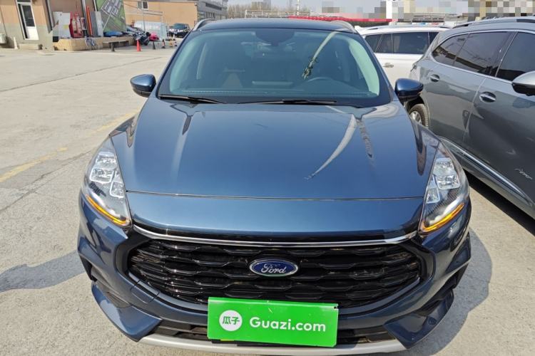 Used Ford Escape 2024 EcoBoost 245 Two-Wheel-Drive Titanium Edition Front