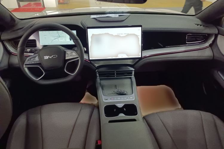 Used BYD Seal 07 DM-i 2026 DM-i 1.5T 135km Prestigious Edition Center Console