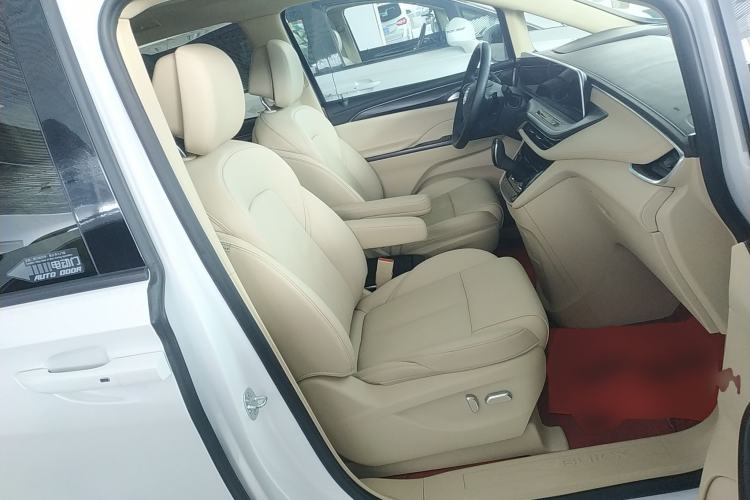 Used Buick GL8 2023 ES Lu Zun Deluxe Model
