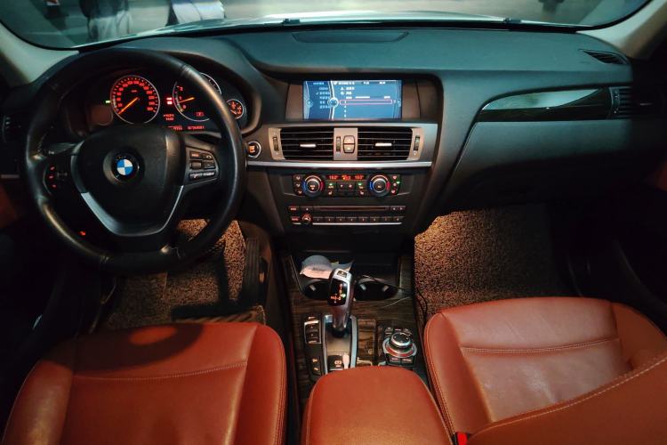 Used BMW X3 2011 xDrive28i Luxury Model
