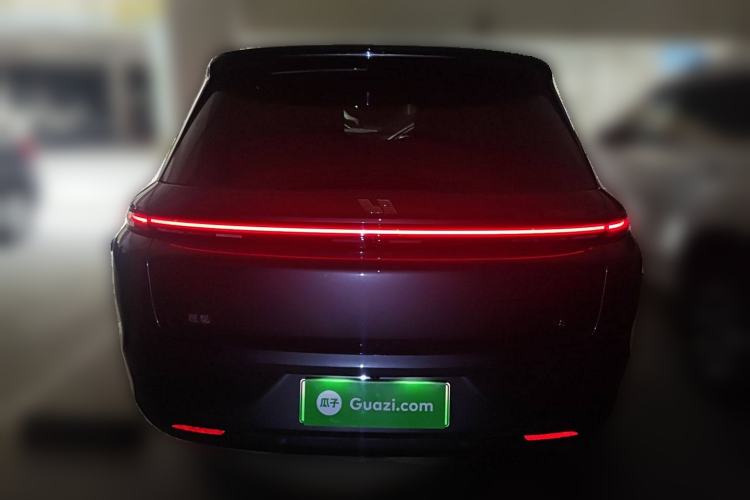 Used Li Auto L8 2023 Pro Model
