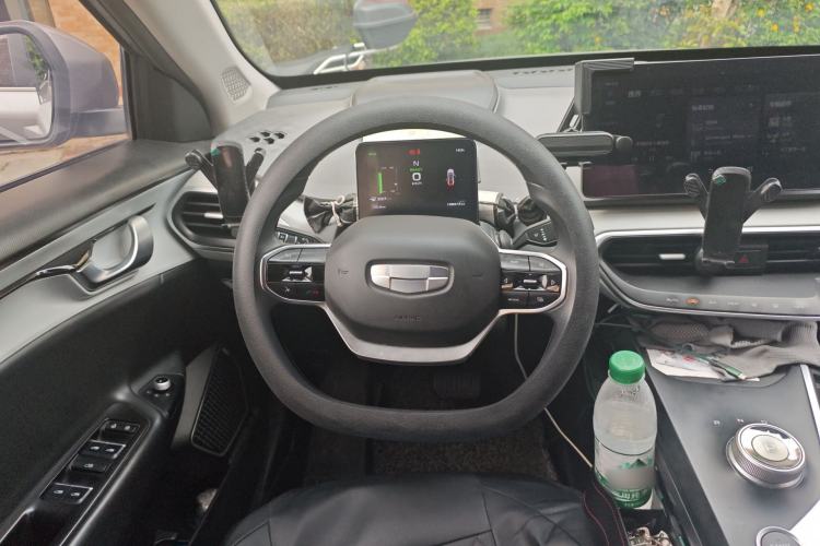 Used Geometry A 2022 Pro 430KM Commuter Edition Steering Wheel