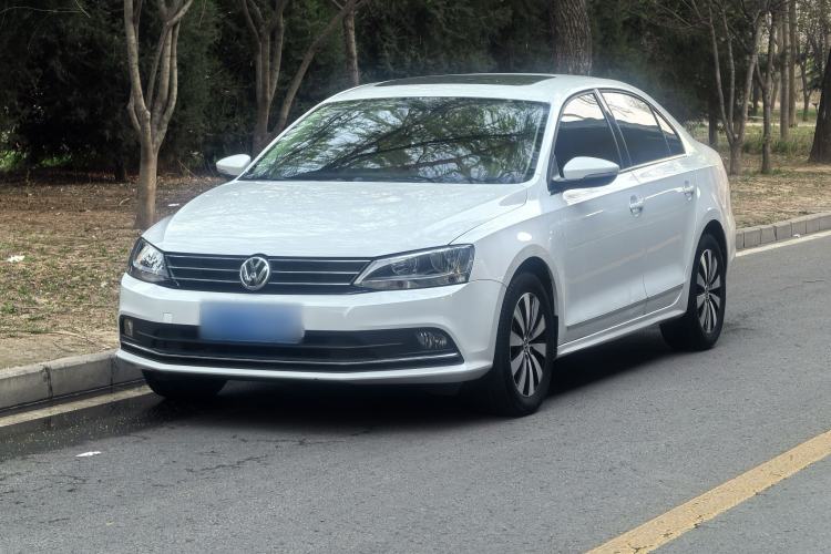 Used Volkswagen Sagitar 2017 230TSI Automatic Comfort Version