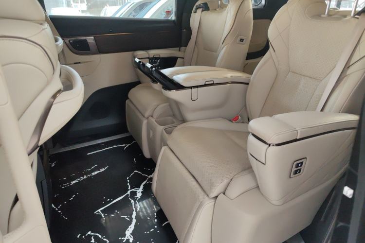 Used Toyota Alphard 2024 Dual-Engine 2.5L Deluxe Edition
