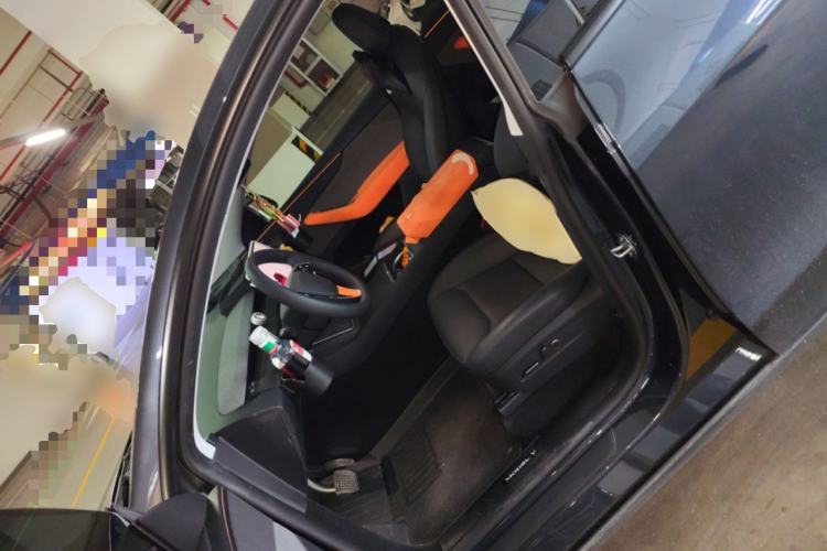 Used Tesla Model Y 2025 Rear-Wheel-Drive Version Left Front Seat