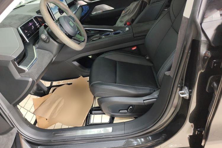 Used Zeekr 001 2022 Long-Range Dual-Motor WE Edition Left Front Seat