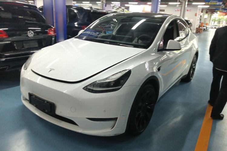 Used Tesla Model Y 2021 Long-Range All-Wheel-Drive Version