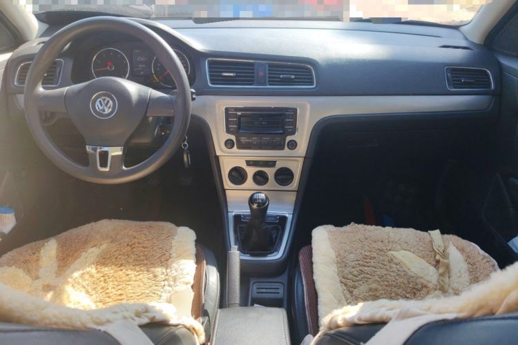 Used Volkswagen Lavida 2013 Restyled Classic 1.6L Manual Comfort Edition
