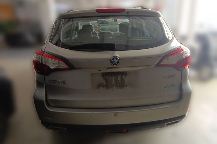 Used Venucia T70 2015 2.0L CVT Smart Choice Edition Rear