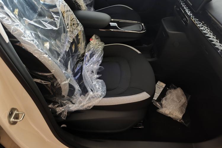 Used JAC Yiwei 3 2024 Zhi'ai Edition 330km Lite