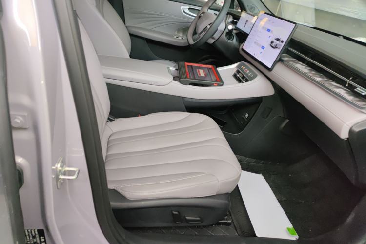 Used Roewe M7 DMH 2025 Model 160km Enjoyment Version
