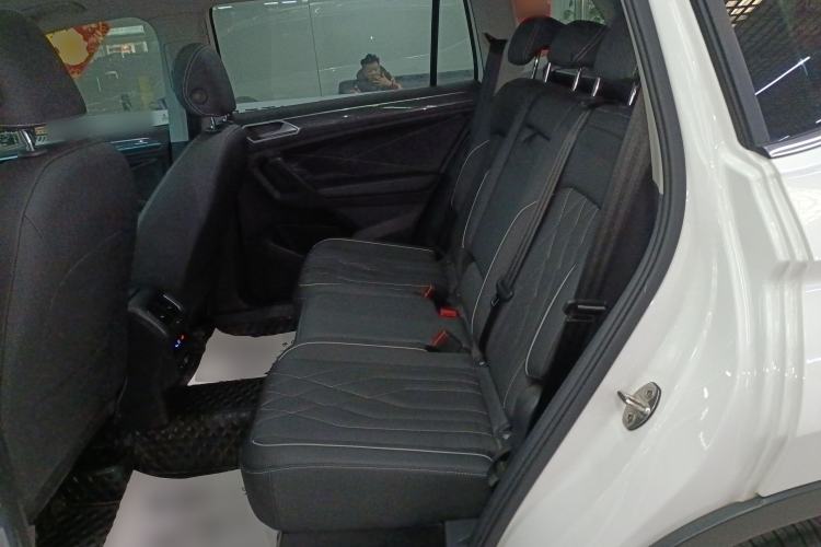 Used Volkswagen Tiguan L 2022 330TSI Automatic Two-Wheel Drive R-Line Enhanced Edition
