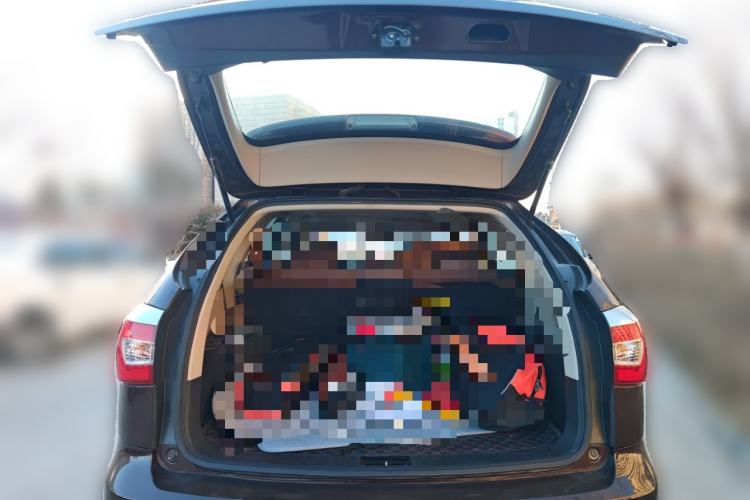 Used BYD S7 2015 2.0T Upgraded Automatic Luxury Version Trunk