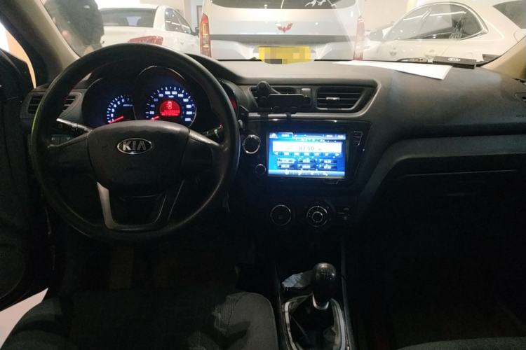Used Kia K2 2012 Sedan 1.4L MT TOP Commemorative Edition
