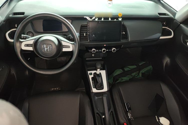 Used Honda Fit 2021 1.5L CVT Trend Edition Center Console