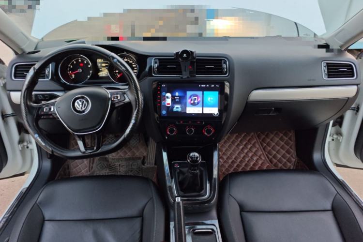 Used Volkswagen Sagitar 2018 1.6L Manual Comfort Model
