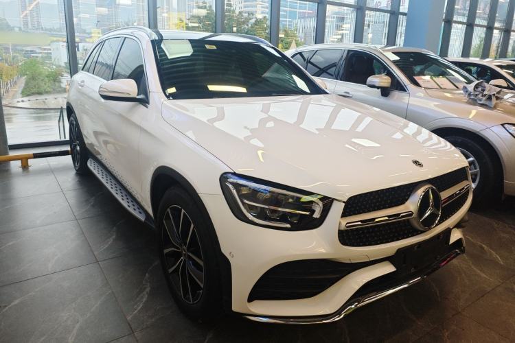 Used Mercedes-Benz GLC 2020 Facelift GLC 300 L 4MATIC Dynamic Edition Front Right 45 Deg