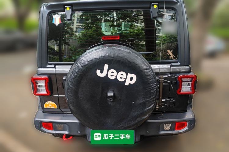 Used Jeep Wrangler 2019 2.0T Sahara Four-Door Version China VI Emission Standard
