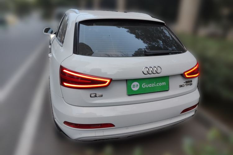 Used Audi Q3 2015 30 TFSI Comfort Model
