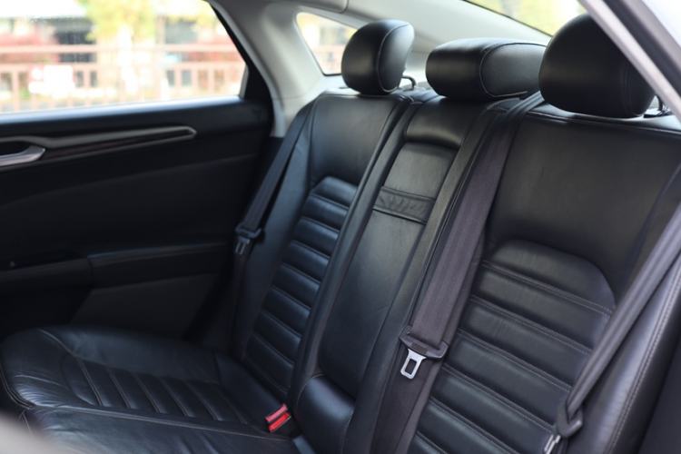 Used Ford Mondeo 2013 2.0L GTDi 200 Fashion Edition Interior 6