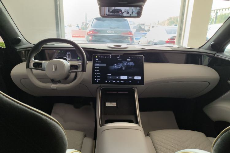 Used Avatr 11 2023 Harmony 116° Four-Wheel Drive Version