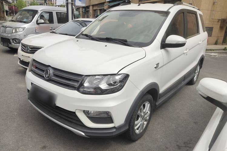 Used Dongfeng Fengon 370 2016 1.5L Manual Luxury Version SFG15-05 7 Seats