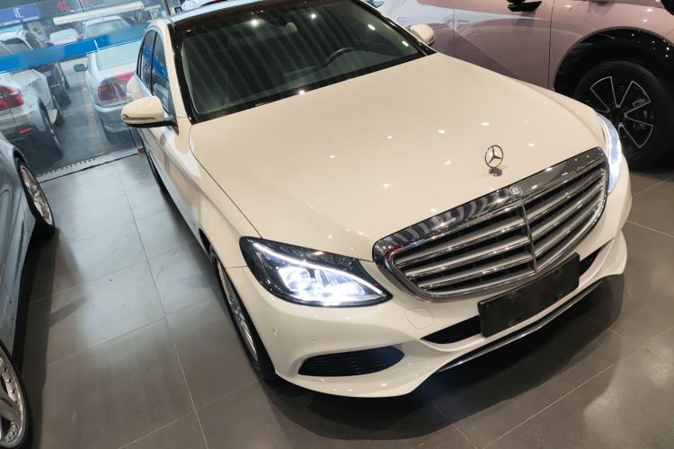 Used Mercedes-Benz C-Class 2015 Facelift C 200 L
