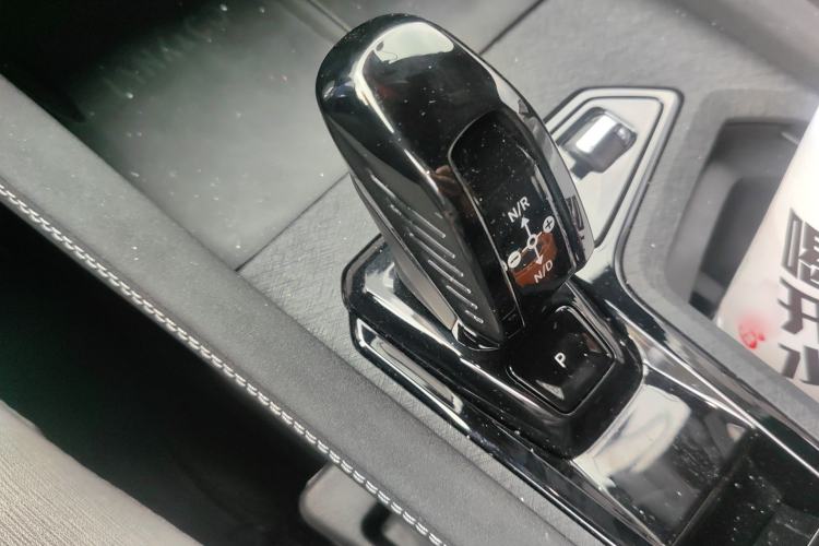 Used Lynk & Co 03 2025 1.5TD DCT Champion Edition Pro Gear Lever