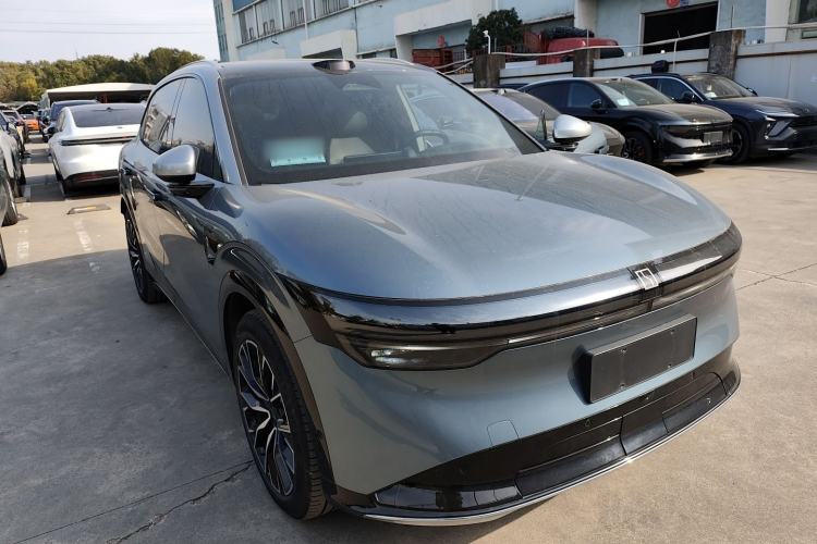 Used Zeekr 7X 2025 100 kWh Long-Range Rear-Wheel Drive with Intelligent Driving Features