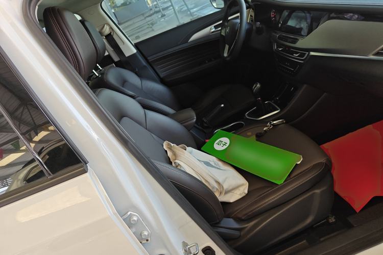 Used CHANGAN CS35PLUS 2019 1.6L Manual Chuanlian Edition