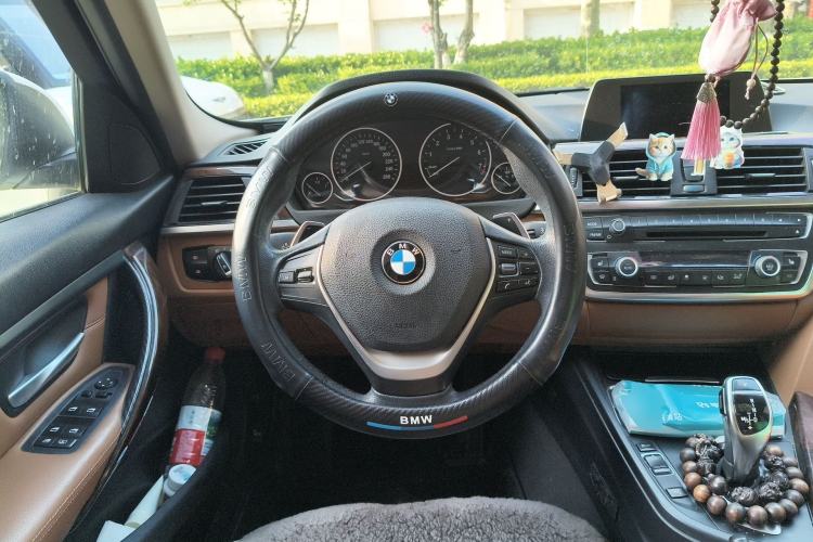 Used BMW 3 Series 2014 320Li Luxury Design Package
