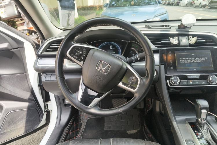 Used Honda Civic 2016 220TURBO CVT Prestige Edition
