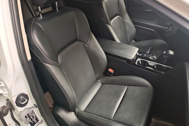 Used Toyota Camry 2024 Dual-Motor 2.0 HGVP Luxury Edition Right Front Seat