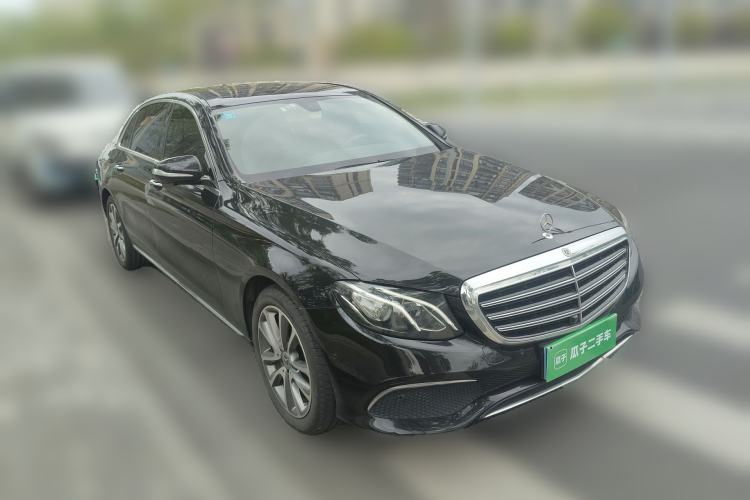 Used Mercedes-Benz E-Class 2018 Facelift E 300 L Luxury Edition
