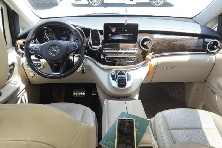 Used Mercedes-Benz V-Class 2016 V 260 L Prestige Extended Edition
