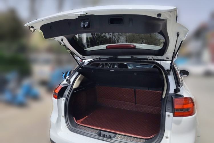 Used Geely Auto Emgrand X7 Sport 2016 1.8TD Automatic ZhiZun Version Trunk