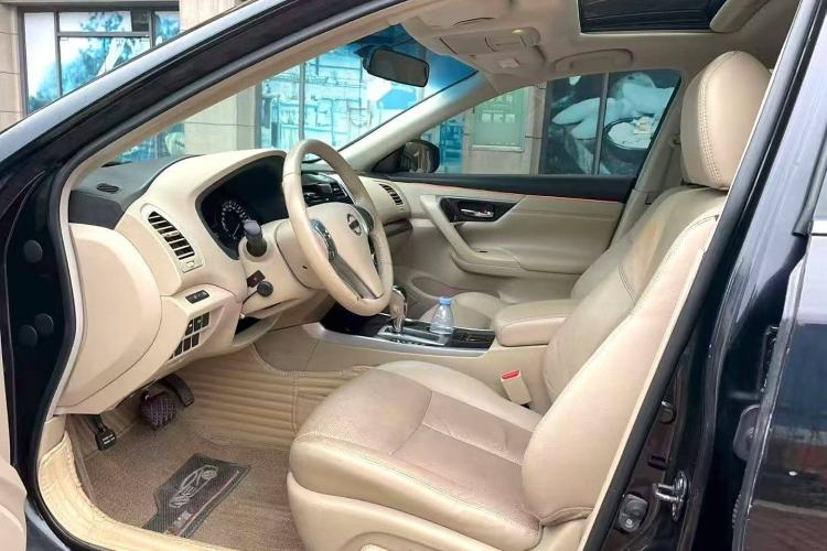 Used Nissan Teana 2015 2.0L XE-Sporty Champions League Sports Edition
