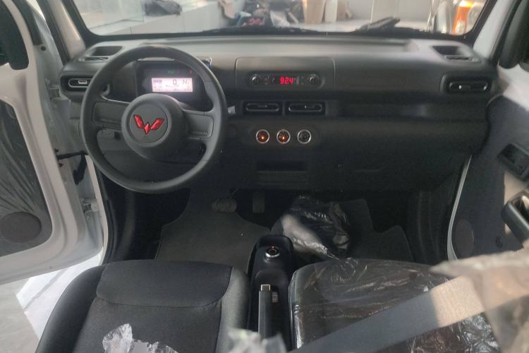 Used Wuling Zhiguang New Energy 2025 Standard Model