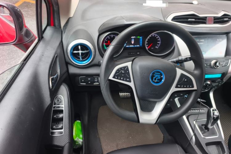 Used BYD Yuan New Energy 2018 EV360 Smart Connected Cool Model