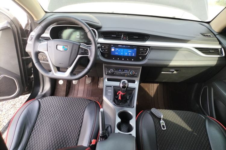 Used Geely Auto Emgrand 2018 1.5L Manual Upward Connect Edition Center Console