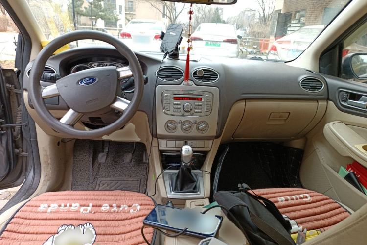 Used Ford Focus 2013 Sedan Classic 1.8L Manual Base Model
