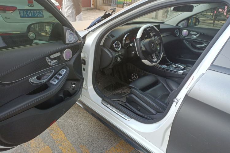 Used Mercedes-Benz C-Class 2018 C 200 L 4MATIC Sport Edition Driver Seat