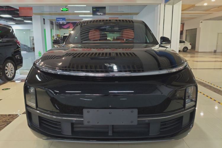 Used Li Auto L8 2023 Pro Model Front