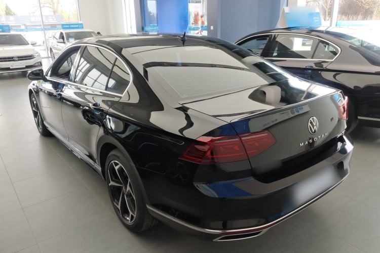 Used Volkswagen Magotan 2026 30 Million Vehicles Selected Model 380TSI DSG Luxury Edition Exterior 2