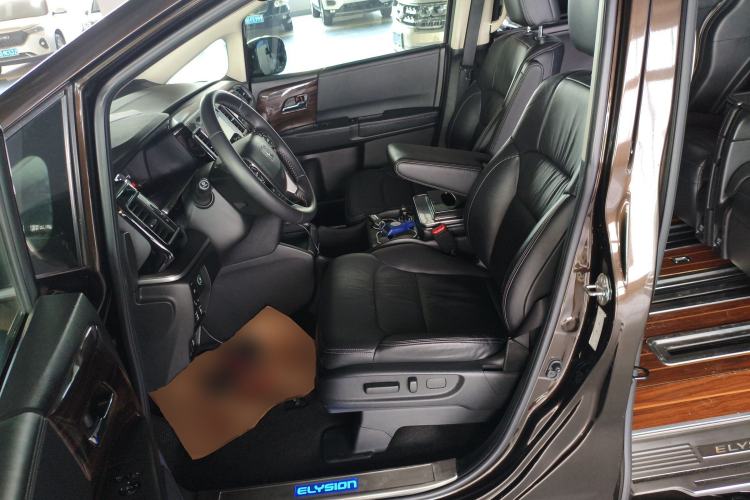 Used Honda Elysion 2016 2.4L Supreme Edition Left Front Seat