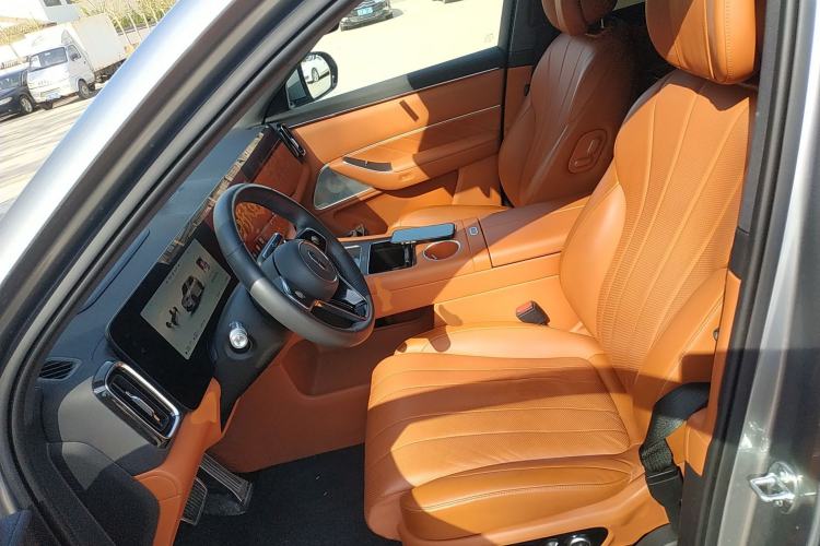 Used Hima AITO M8 2025 Extended-Range Ultra Version 53.4 kWh 5-Seater Edition
