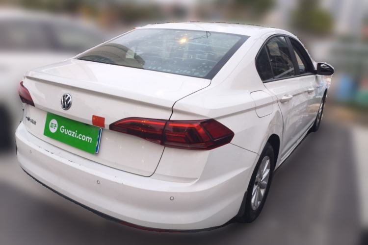 Used Volkswagen Bora 2020 1.5L Manual Fashion Edition
