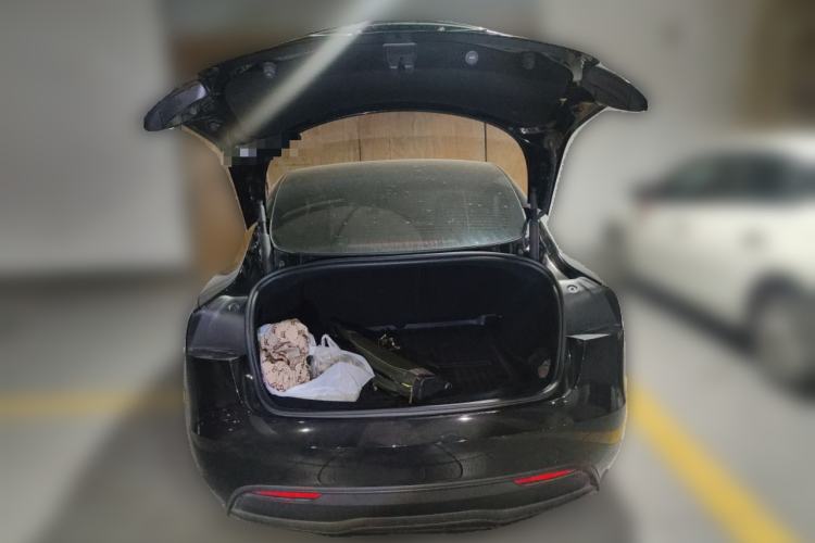 Used Tesla Model 3 2023 Rear-Wheel-Drive Version
