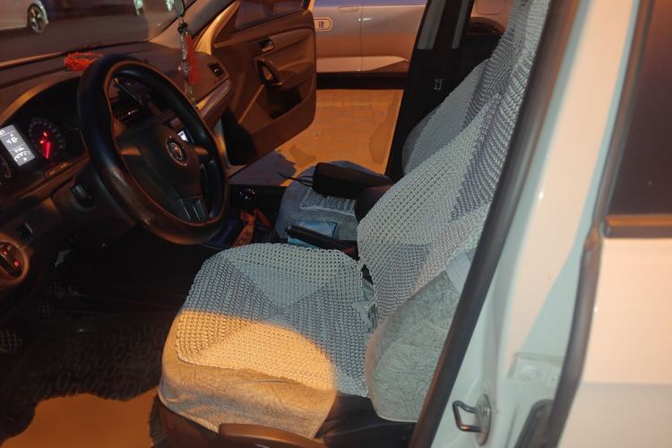 Used Volkswagen Gran Lavida 2013 1.6L Manual Fashion Model Left Front Seat